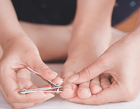Trim your toenail straight