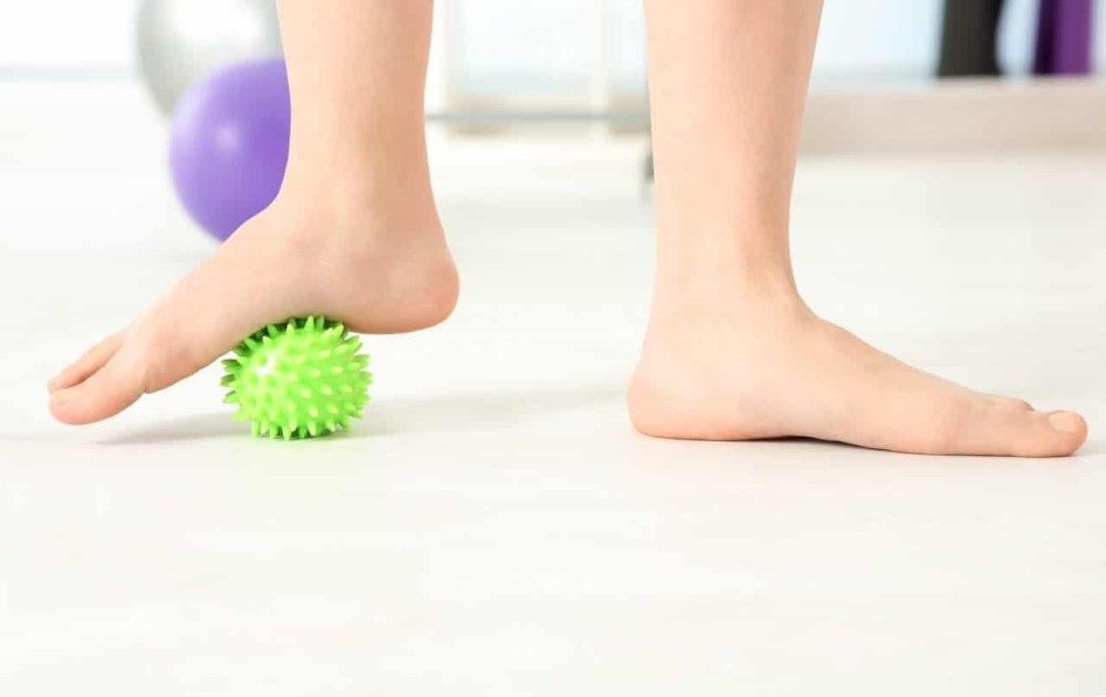 4 Exercises to Strengthen Feet